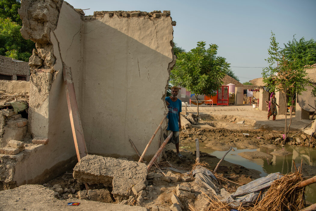 巴基斯坦是中国最大的借款国之一，也是面临严重债务危机的国家之一。 Kiana Hayeri for The New York Times